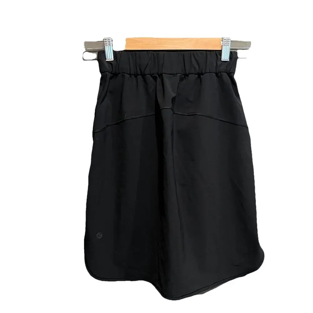 Lululemon Black On The Fly Pull On Women's‎ Activewear Skirt Size 2